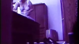 ठूलो गधा बिल्ली मा कमबख्त, कम र फिर्ता कुखुरा चूसने.
