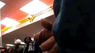 गरिब मान्छे मानसिक एक ट्रान्स मा जबकि एक मनोवैज्ञानिक fucks.