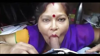 बेला मुर उनको बिल्ली र गधा मा मान्छे लंड दिन्छ.